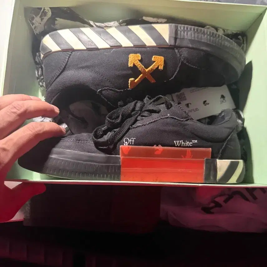 [BUNJANG] Off-White Sneakers Size 41 / 오프화이트 스니커즈 41사이즈