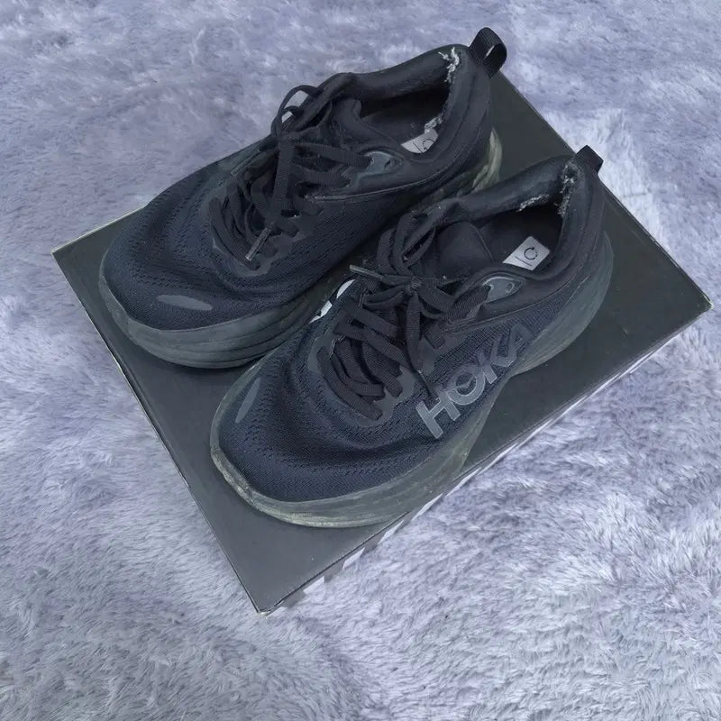 [BUNJANG] Sports Sneakers (Size 235) / 235 호카 스포츠용 운동화 | 0728A45