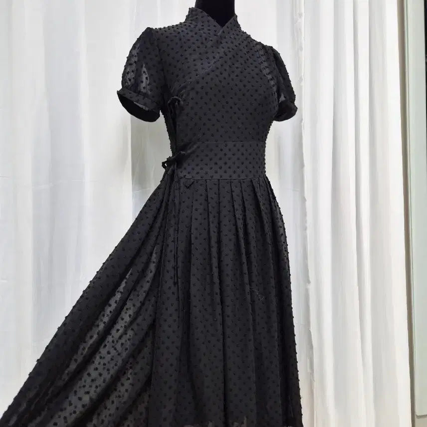 [BUNJANG] Black Dot Pattern Cheollik One-Piece Dress / 명절 생활한복 (철릭 원피스 때때롯살롱 츄샵 리슬 다래원 하객룩 피로연 예복 상견례 졸업사진