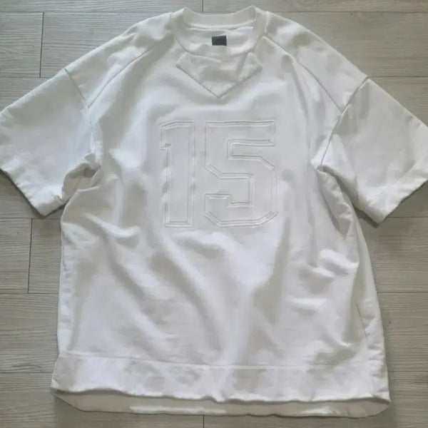 [BUNJANG] Junn.J Embroidered Logo T-Shirt / 준지 junn.j 자수로고 티  F