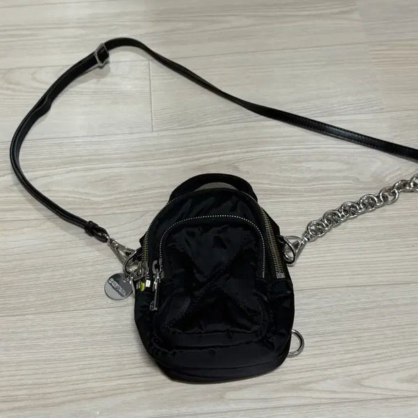 [BUNJANG] Diesel Black Nylon Quilted Mini Crossbody Bag / 디젤 블랙 나일론 퀼팅 미니 크로스백