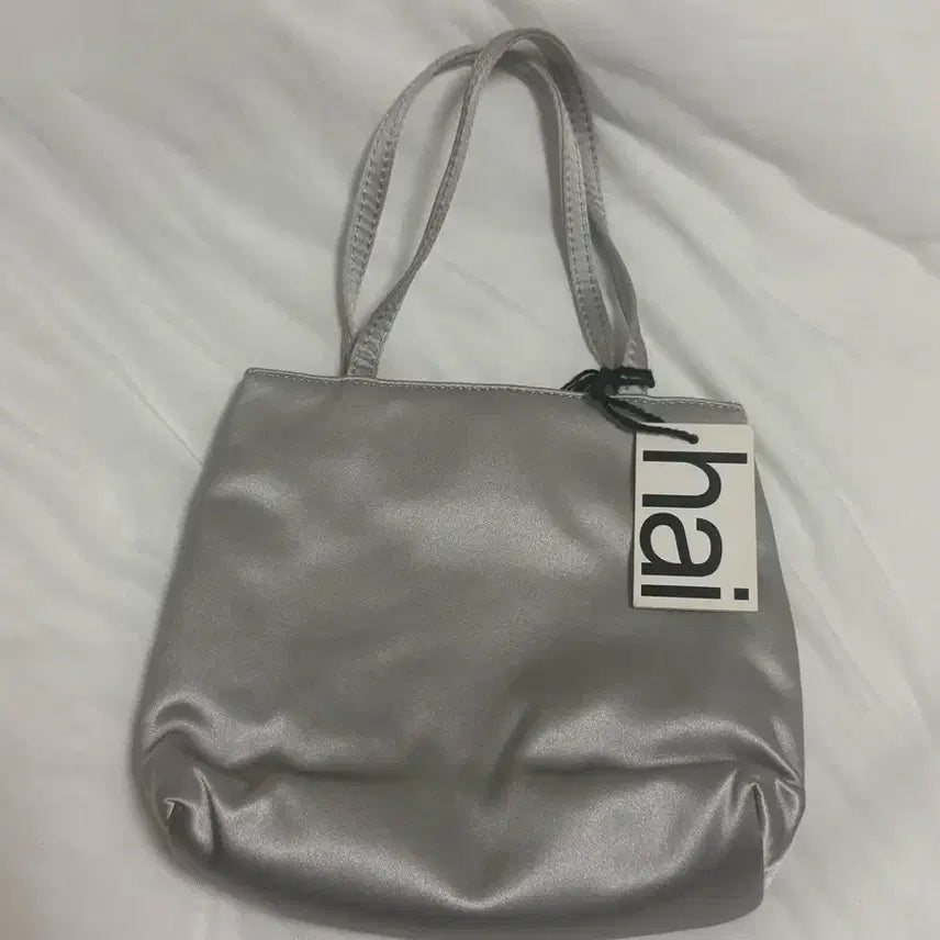 [BUNJANG] Hai Silver Silk Mini Tote Bag / 홈오브하이 hai 실버 실크백