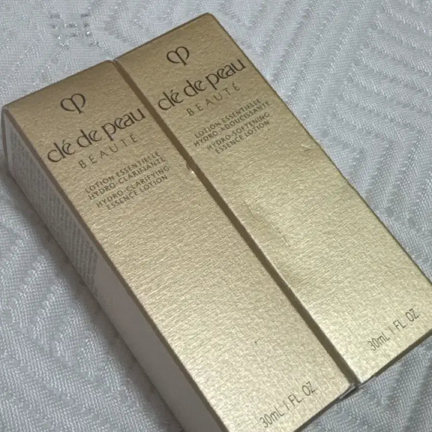 [BUNJANG] Clé de Peau Beauté Hydro-Softening Lotion Essence (60ml) / 끌레드뽀 보떼 하이드로 소프트닝 에센스 로션