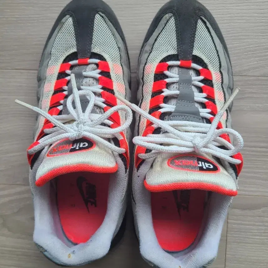 [BUNJANG] Nike Air Max 95 Grey/Orange Sneakers / 나이키 에어맥스 95 그레이/오렌지 260