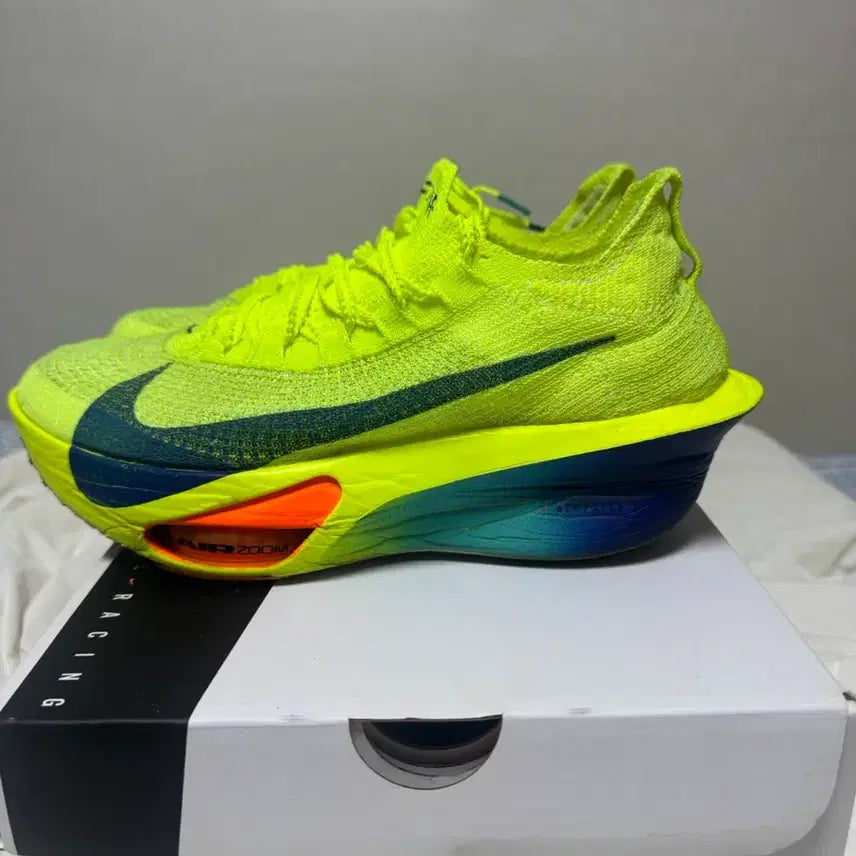[BUNJANG] Nike Air Zoom Alphafly NEXT% 3 Volt Running Shoes / 나이키 에어 줌 알파플라이 넥스트% 3 볼트 270
