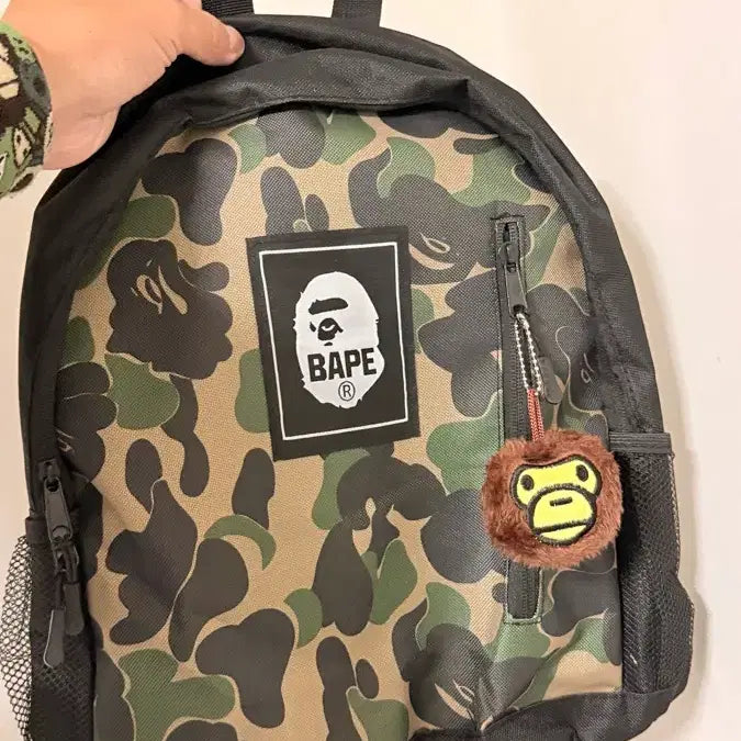 [BUNJANG] BAPE Camo Backpack with Keyring / 국내배송 - 베이프 카모 백팩 +키링 포함(새제품 / 정품)