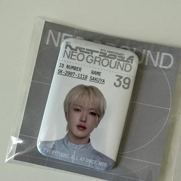 [BUNJANG] NCT Neozone 10th Anniversary Gacha ID Badge Sakuya / NCT 엔시티 네오그라운드 10주년 팝업 가챠 ID 뱃지 사쿠야