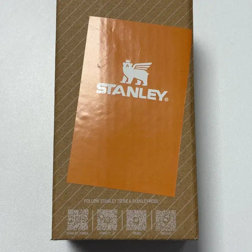 [BUNJANG] Hello Kitty Stanley Keychain / 헬로키티 스탠리 키링