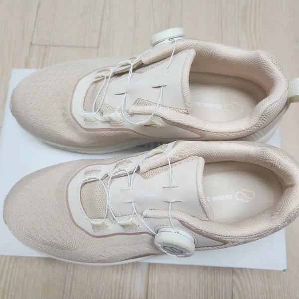 [BUNJANG] Cloudzero Zero Wolf 2 Dial Sneakers / 클라우드 제로 울프 2 다이얼 운동화 cz24003 팝니다