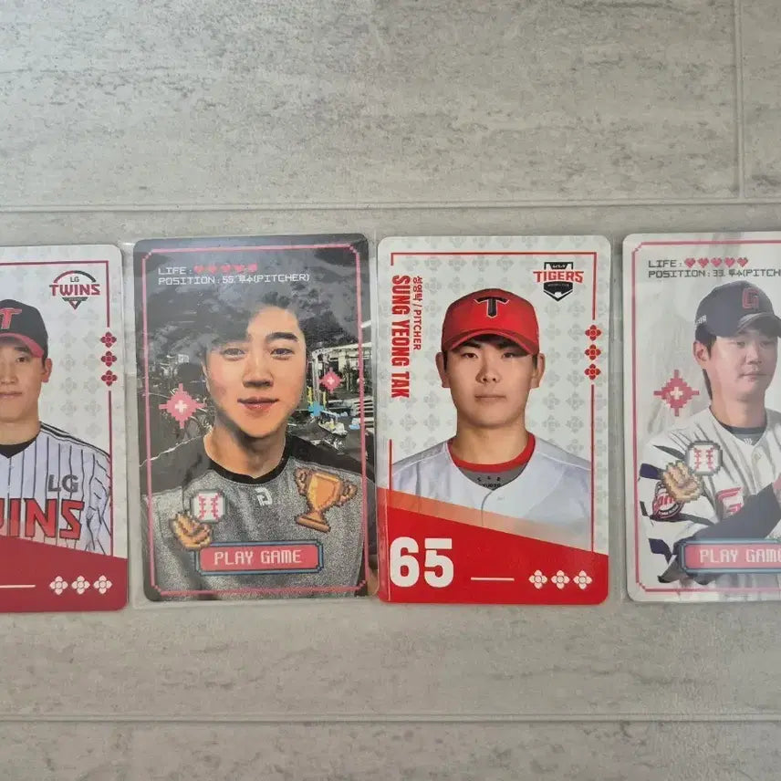[BUNJANG] KBO Baseball Player Photocard Set / (무료배송)KBO 야구선수 포토카드 판매 (구본혁, 성영탁, 윤성빈, 손호영)