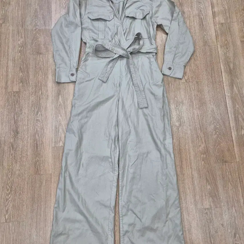 [BUNJANG] Banana Republic Khaki Jumpsuit Size 6 / 바나나 리퍼블릭 점프수트 6