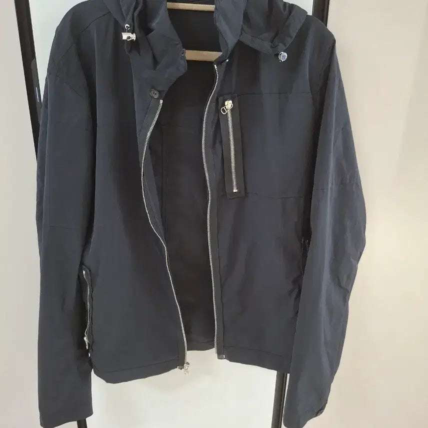 [BUNJANG] Calvin Klein Windbreaker Jacket (Size L) / 캘빈클라인 바람막이 재킷 L사이즈