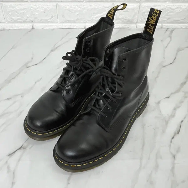[BUNJANG] Dr. Martens 11822 Black Leather Boots / [260, UK7] 닥터마틴 11822 블랙 가죽 남자 부츠
