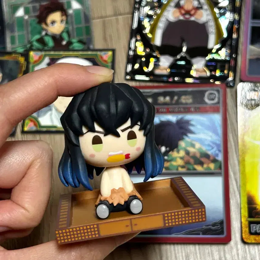 [BUNJANG] Demon Slayer Inosuke Chokonokko Figure, Cup, and Card Bundle Set / 귀멸의칼날 이노스케 초코노코 이치방쿠지 컵 카드 일괄