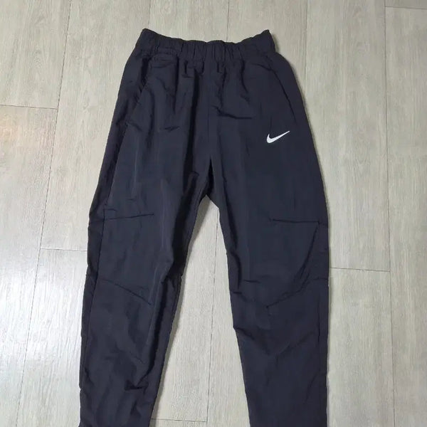 [BUNJANG] Nike Women's Black Pants (Size 65/25-26) / (새옷수준)나이키 여성바지(65)25~26