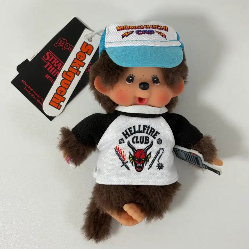 [BUNJANG] Monchhichi Stranger Things Hellfire Club Keychain / (새상품) 몬치치 기묘한 이야기 헬파이어클럽 키링