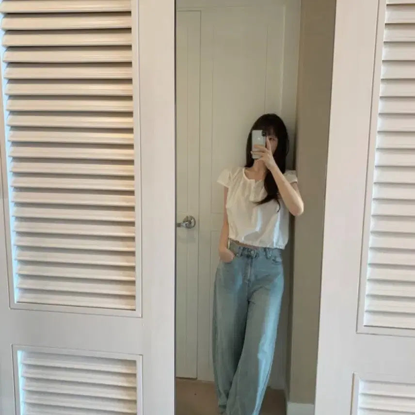 [BUNJANG] [Apartof] Soap Button String Blouse / [어파트오브] 솝 버튼 스트링 블라우스 새상품