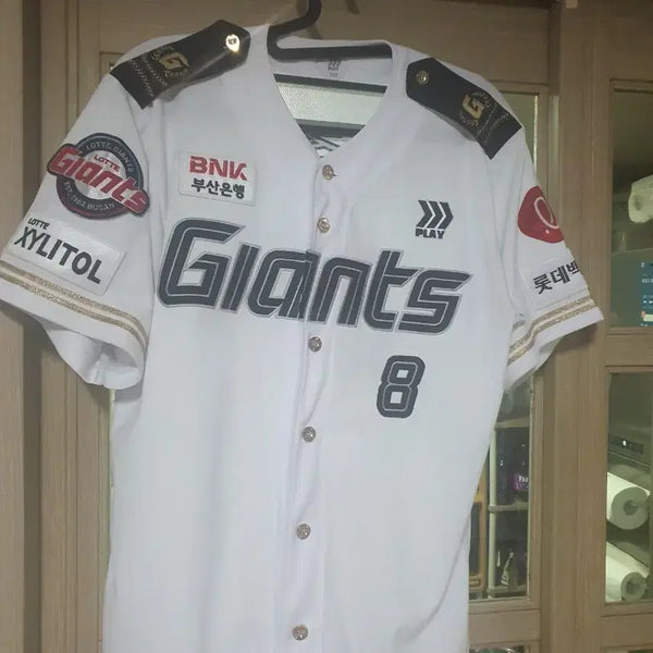 [BUNJANG] Lotte Giants Baseball Team Professional 2024 Navy Uniform - Junwoo Jeon (Size 105) / 롯데자이언츠 프로페셔널 2024해군유니폼 8전준우 105사이즈