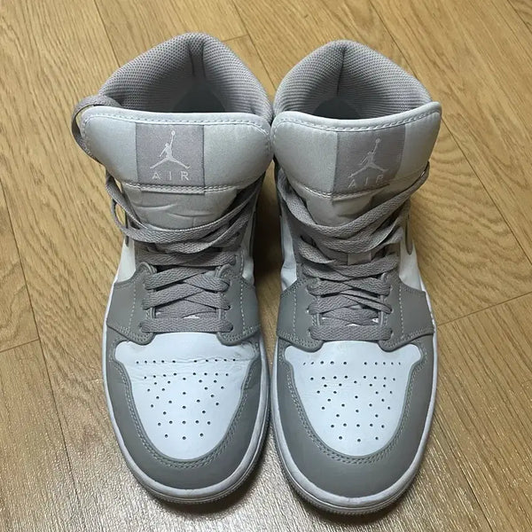 [BUNJANG] Nike Jordan 1 Mid College Grey Shoes / 나이키 조던1 미드 컬리지그레이(265)