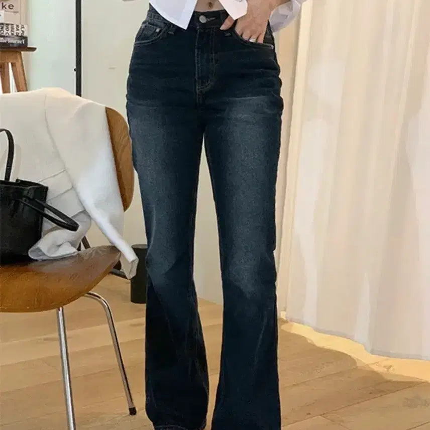 [BUNJANG] Lebonair Dark Wash Bootcut Jeans / 르보네어 진청바지