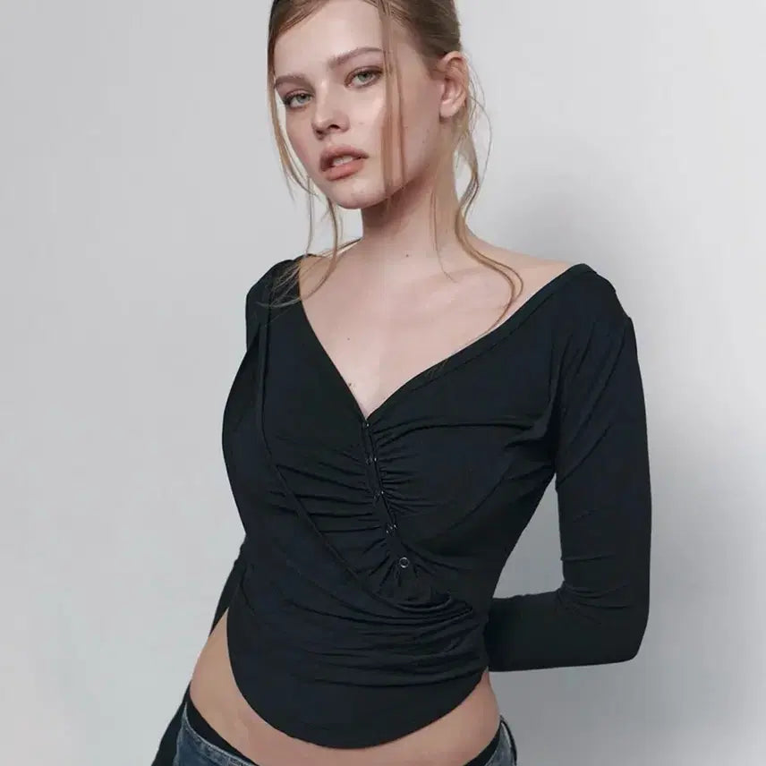 [BUNJANG] Please No Follow Deva Long Sleeve Top Black / 플리즈노팔로우 데바 롱슬리브탑 블랙