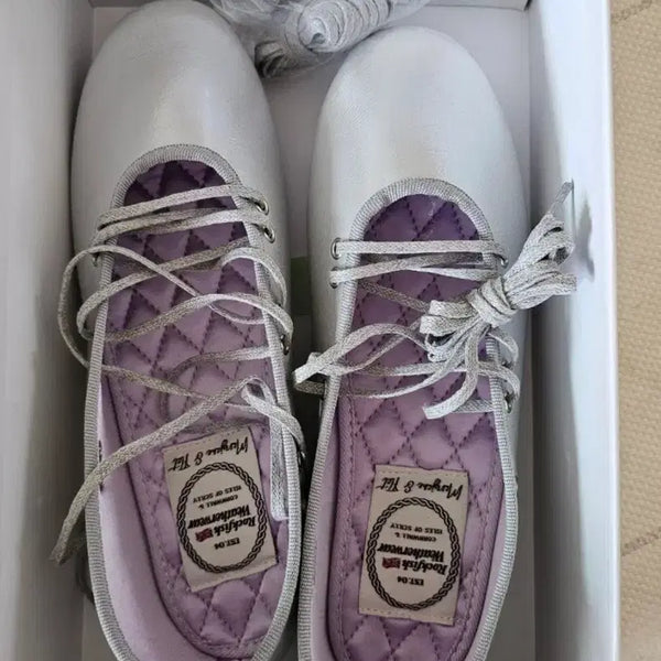 [BUNJANG] Rockfish Weatherwear Silver Flat Shoes UK6 (255mm) / 락피쉬 웨더웨어 실버 플랫슈즈 UK6 255