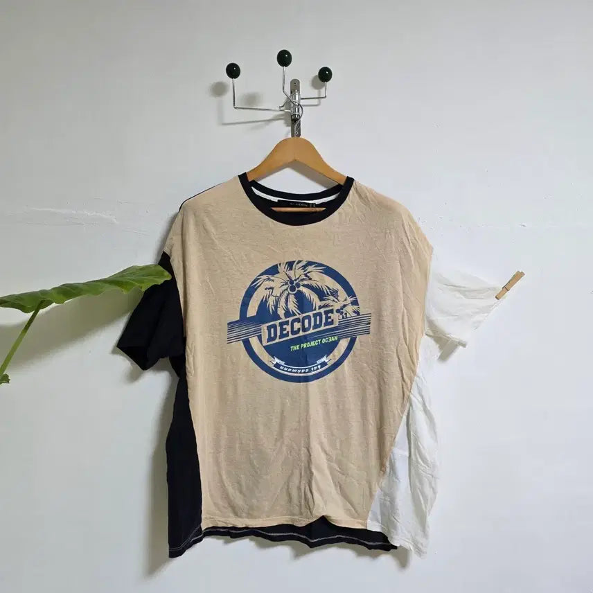 [BUNJANG] Kaiakman Color-Blocked Oversized Short-Sleeved T-Shirt White/Navy / 여성의류 카이아크만 오버팟 반팔 티셔츠 배색 화이트/네이비