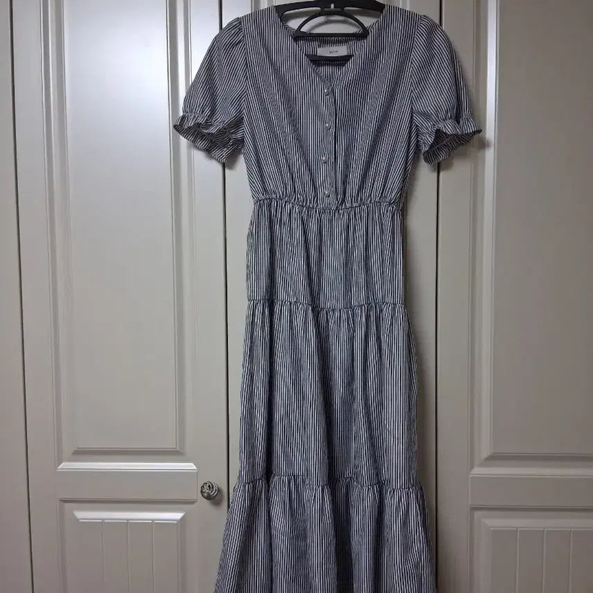 [BUNJANG] Satin Stripe Long Dress / 샤틴롱스트라이프원피스 55 사틴satin