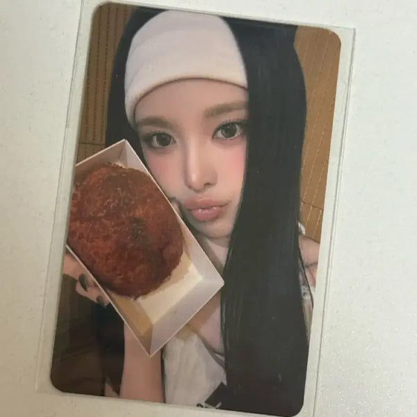 [BUNJANG] Izna Bang Jimin France Louvre Baguette Popup Photocard / 이즈나 방지민 프랑스 루브르 바게트 팝업 포토카드