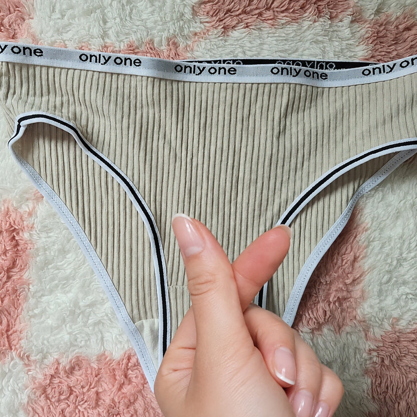 [BUNJANG] Ribbed Beige Women's Panties / E(중고) 골지 베이지 여성팬티