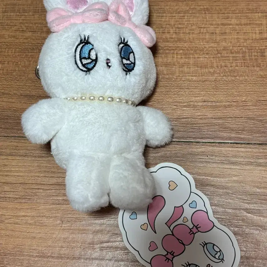 [BUNJANG] Esther Bunny Pearl Necklace White Doll Keyring / 에스더버니 진주 목걸이 화이트 인형 키링