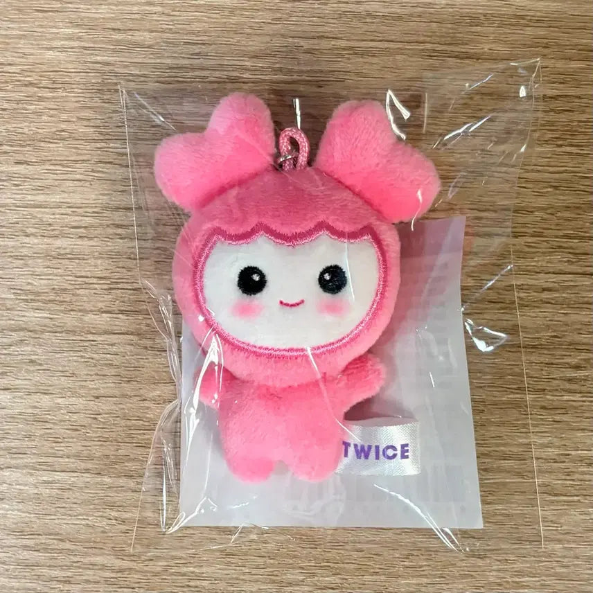 [BUNJANG] TWICE Momo Mobury Micro Doll Keychain / 트와이스 TWICE 모모 모부리 MICRO 인형 키링