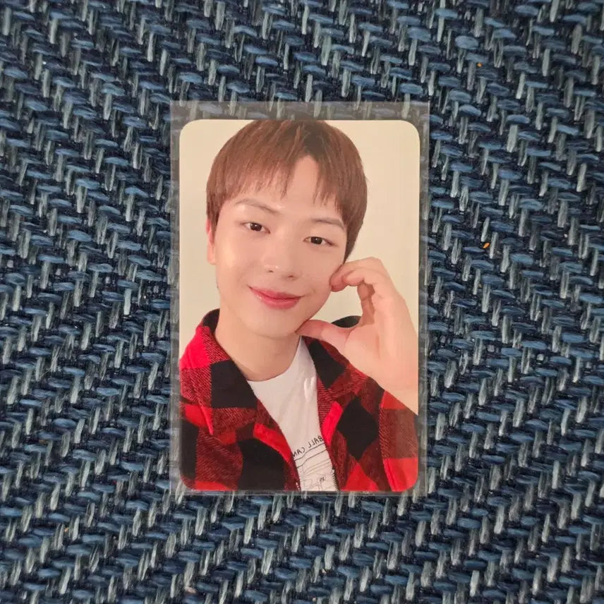 [BUNJANG] Yook Sung Jae Pop-up Store Photocard / 육성재 팝업스토어 포카