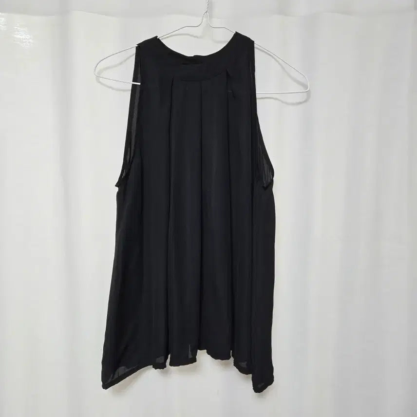 [BUNJANG] Black Sleeveless Loose Fit Blouse / 블랙 민소매 루즈핏 블라우스 / 여성 Free