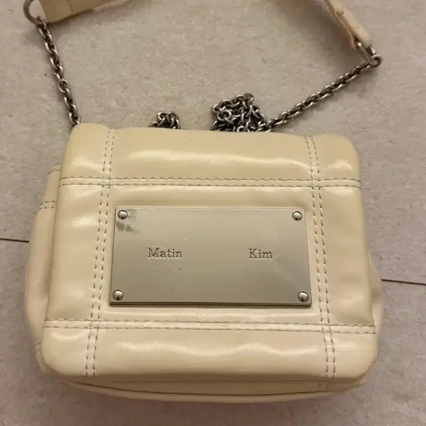 [BUNJANG] Matin Kim Classic Quilted Mini Bag Ivory / 마뗑킴 클래식 체인 퀄팅 미니백 아이보리