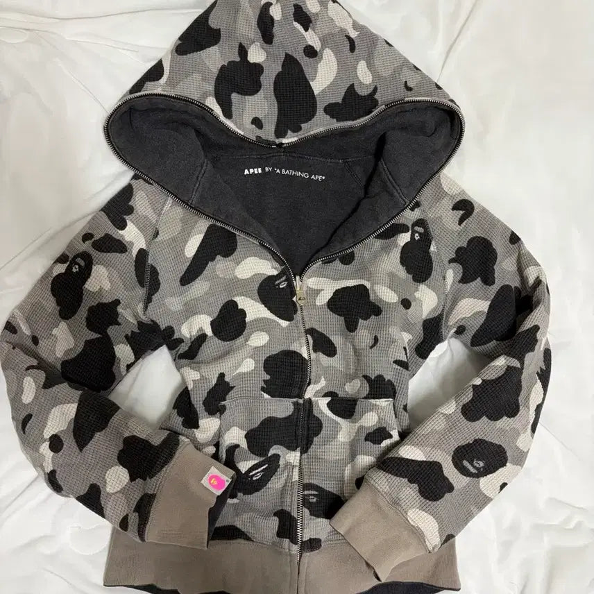 [BUNJANG] Aape Reversible Camo Hooded Zip-Up / Aape 리버시블 카모 후드집업