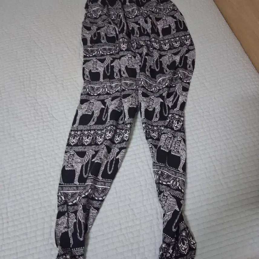 [BUNJANG] Elephant Pattern Cotton Pants Black / 코끼리 패턴 바지 블랙(일명 냉장고바지)