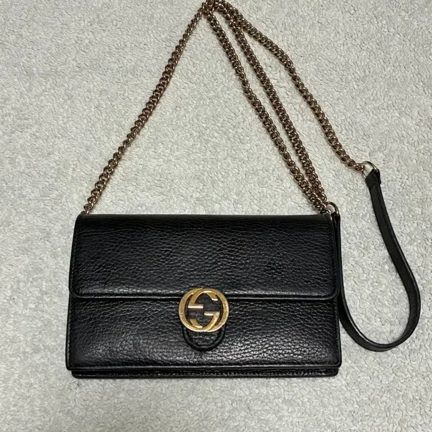 [BUNJANG] Gucci Interlocking Chain Crossbody Bag Mini Black / (정품)구찌 인터로킹 체인 크로스백