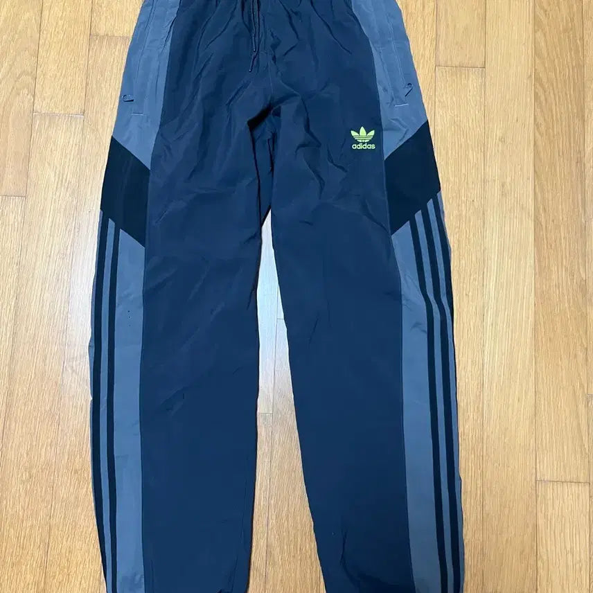 [BUNJANG] Adidas Track Pants / 아디다스 트랙팬츠