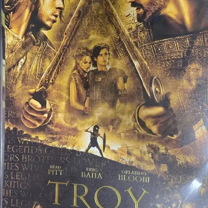 [BUNJANG] Troy Director's Cut Main Poster (Brad Pitt) - A3, Gold Foil Title / 브래드 피트 주연의 트로이 디렉터스 컷 메인 포스터 (A3,타이틀 금박 후가공) 팝니다