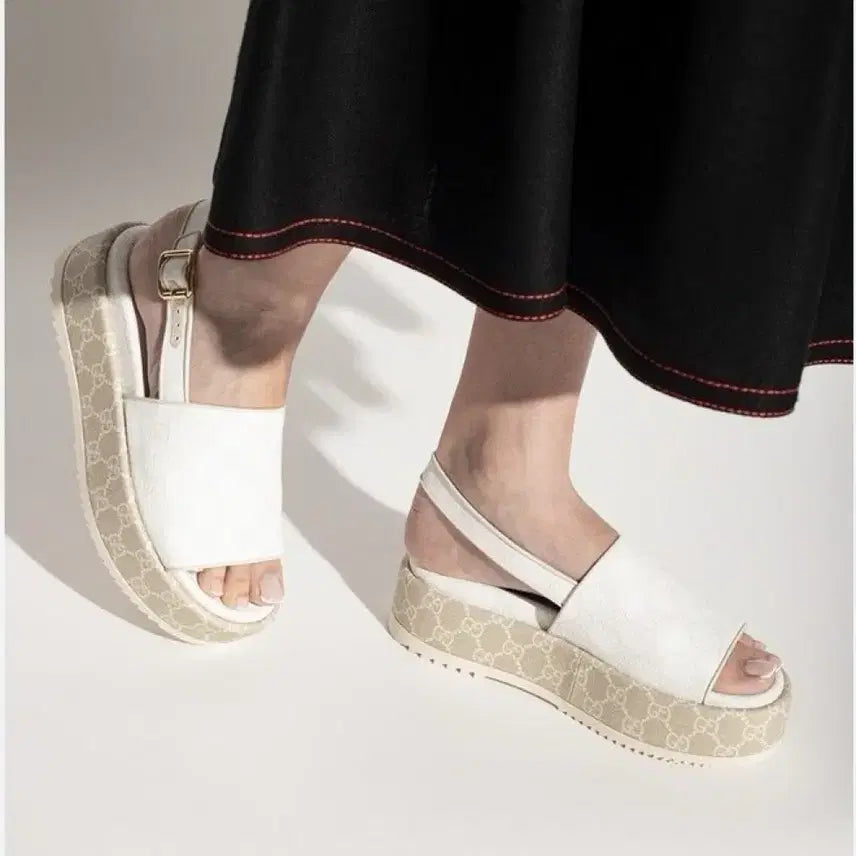 [BUNJANG] Gucci GG Supreme Platform Sandals White Beige / 구찌  GG 샌들 화이트 베이지 GG 슈프림 새상품