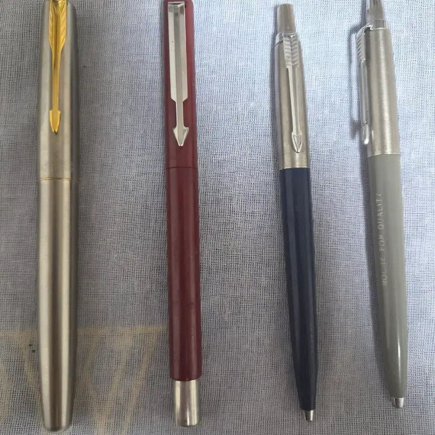 [BUNJANG] Parker Frontier Fountain Pen & 3 Other Vintage Pens Collection / 수집용 파카 프론티어 만년필외 3종 빈티지볼펜 10종