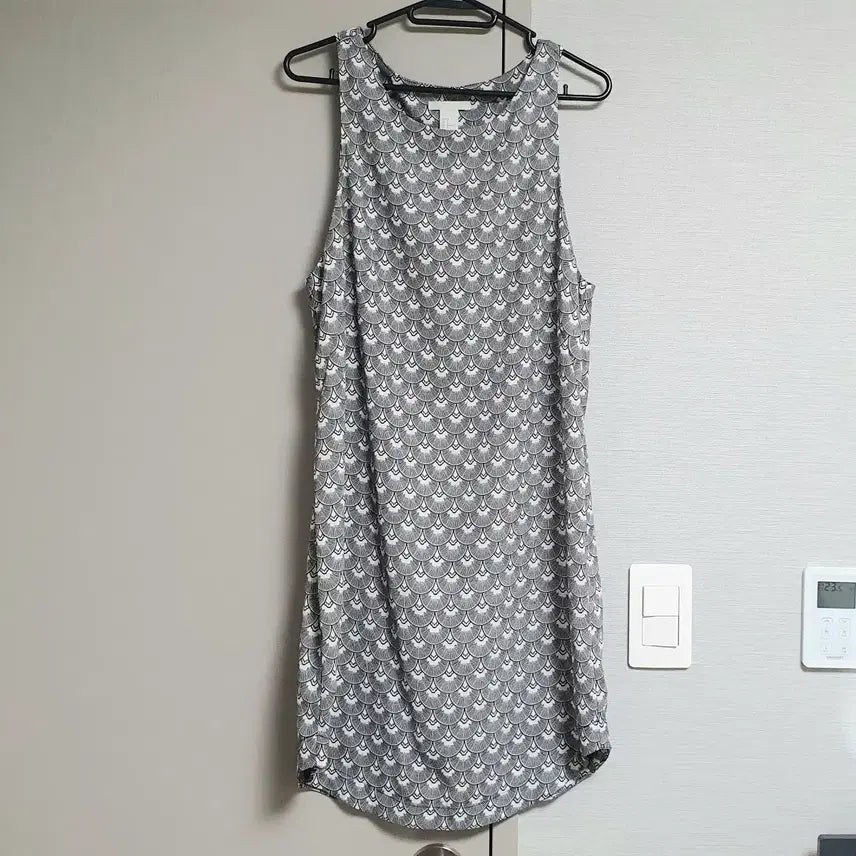 [BUNJANG] H&M Sleeveless Dress Size 55 / H&M 민소매 원피스 55