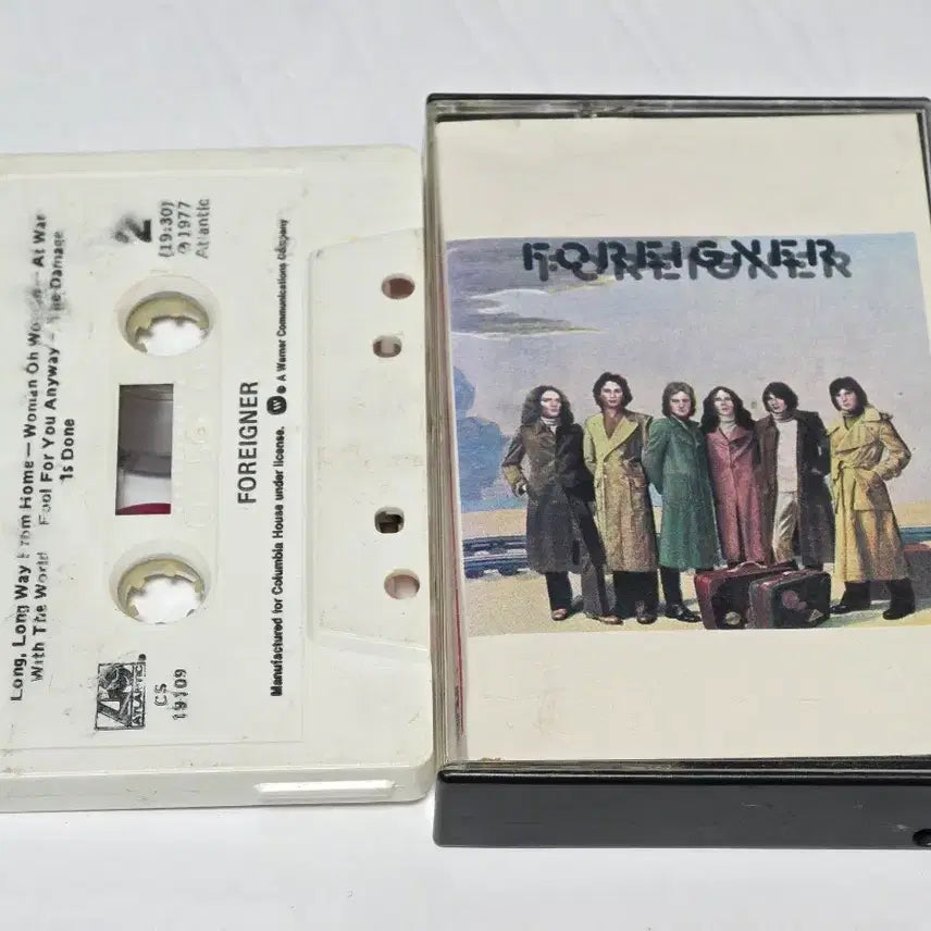 [BUNJANG] Foreigner Debut Album Cassette Tape (Import) / [수입반] Foreigner (포리너) 1집 데뷔 앨범 카세트테이프
