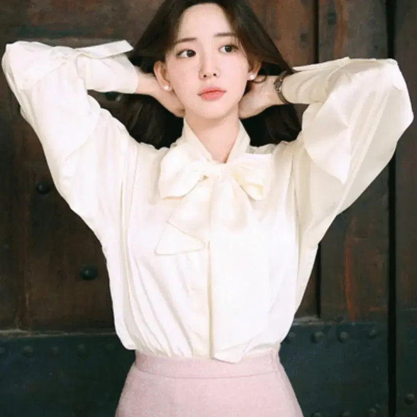 [BUNJANG] Milkcocoa Amelie Silk Blouse / 밀크코코아 아멜리에 실크블라우스