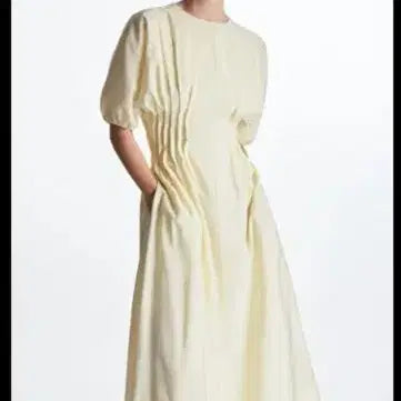 [BUNJANG] COS Gathered Pleat Dress Vanilla / 코스 cos 개더스 주름 원피스 eur38  사이즈 정품