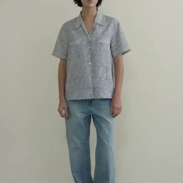 [BUNJANG] VIA PLAIN Karan Flower Shirt Blouse (Blue Flower) / 비아플레인 블라우스