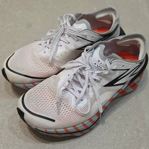 [BUNJANG] 361 Degrees Flame 3 Running Shoes (Size 255) / 361도 플레임3 런닝화 : 사이즈 255