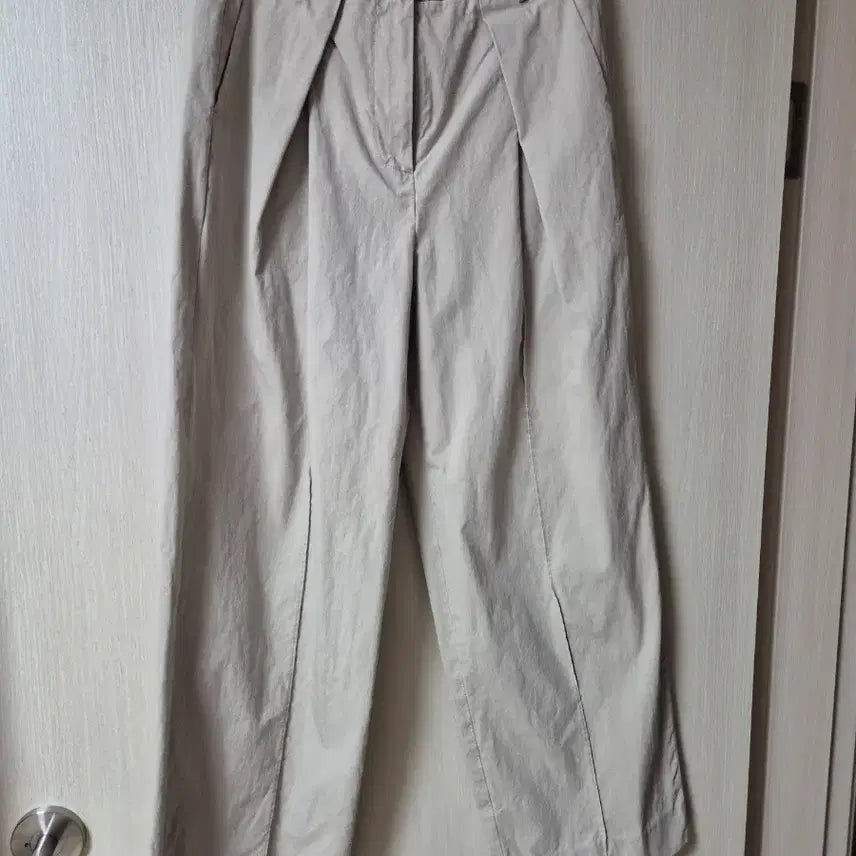 [BUNJANG] GBH Pintuck Wide Pants Beige / 지비에이치 GBH 핀턱 와이드 팬츠  S 베이지
