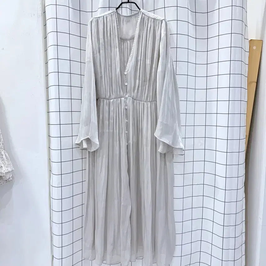 [BUNJANG] Zoollog Glossy Draping Dress / 줄로그 글로시 드레이핑 원피스 55-77